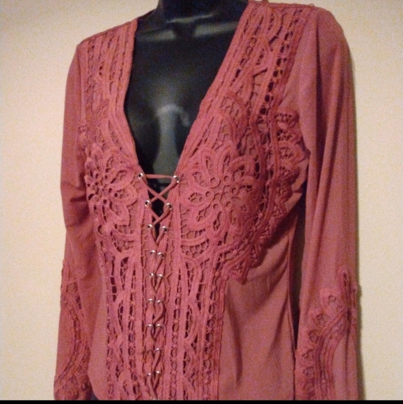 EUC Dusty Rose lace up top M - Picture 2 of 6